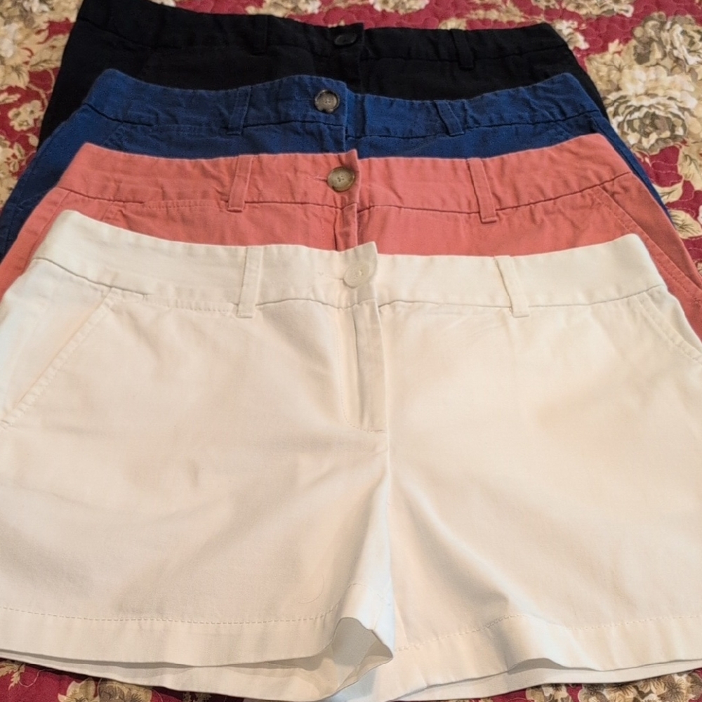 LOFT Black and Blue Bermuda Shorts Casual Style